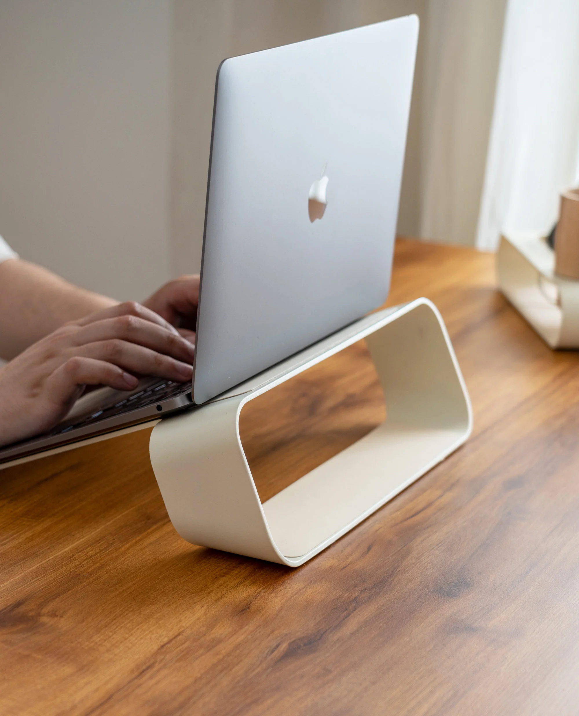 Arete Laptop Stand - Image 23