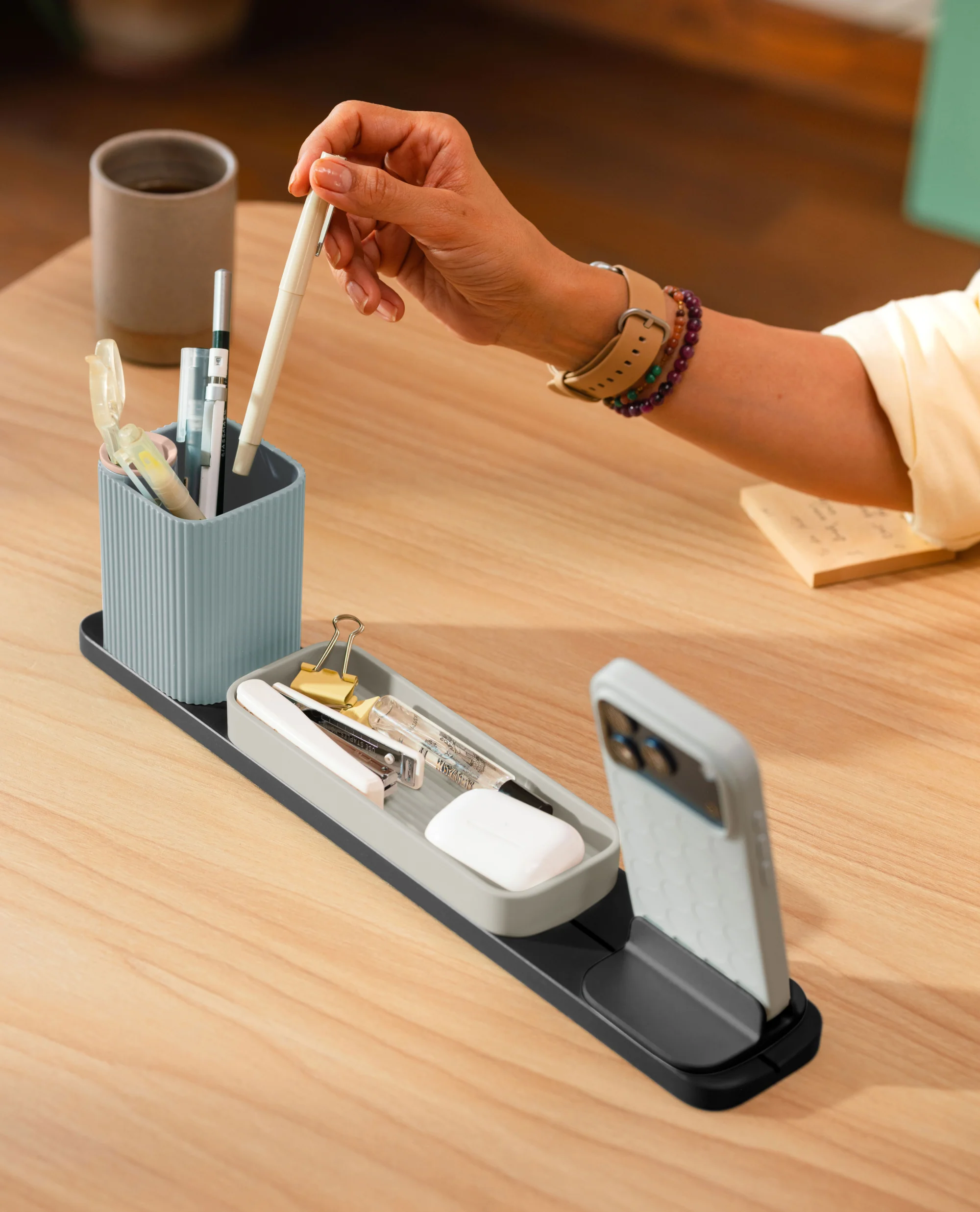 Bar Desk Organizer - Image 9