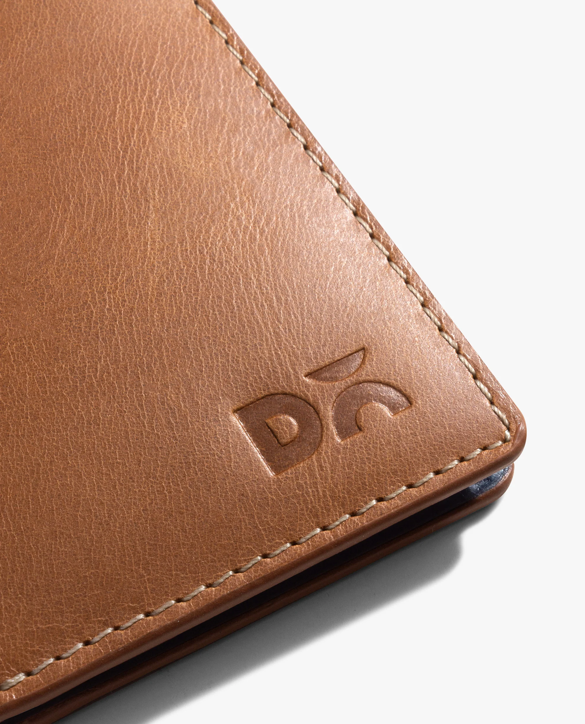 Log Bi-Fold Leather Wallet - Image 16