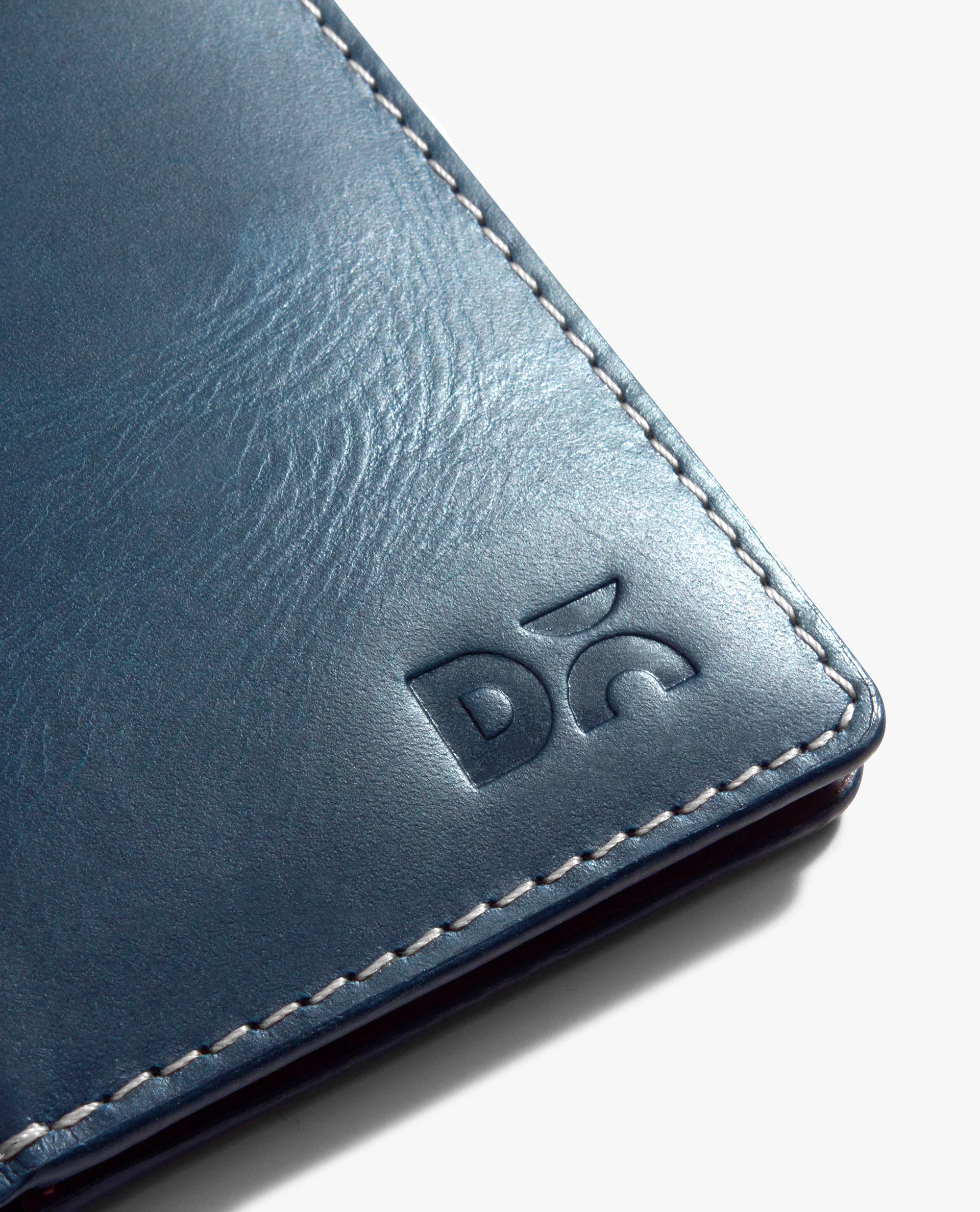 Log Bi-Fold Leather Wallet - Image 23