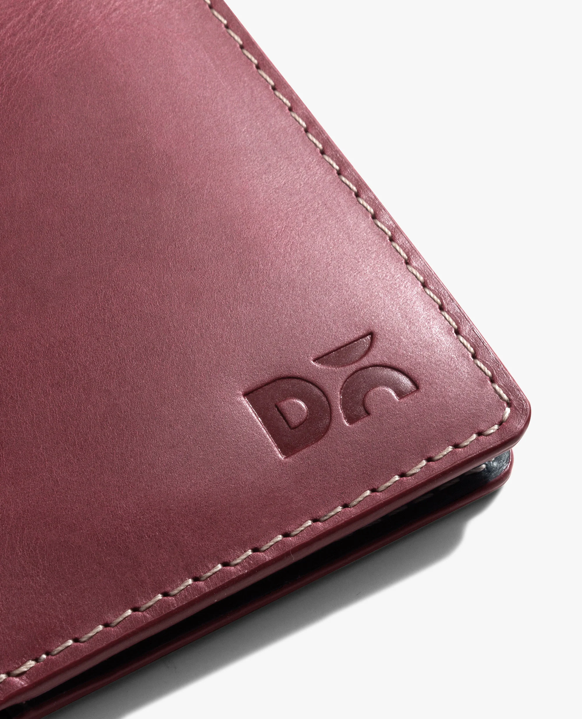 Log Bi-Fold Leather Wallet - Image 37