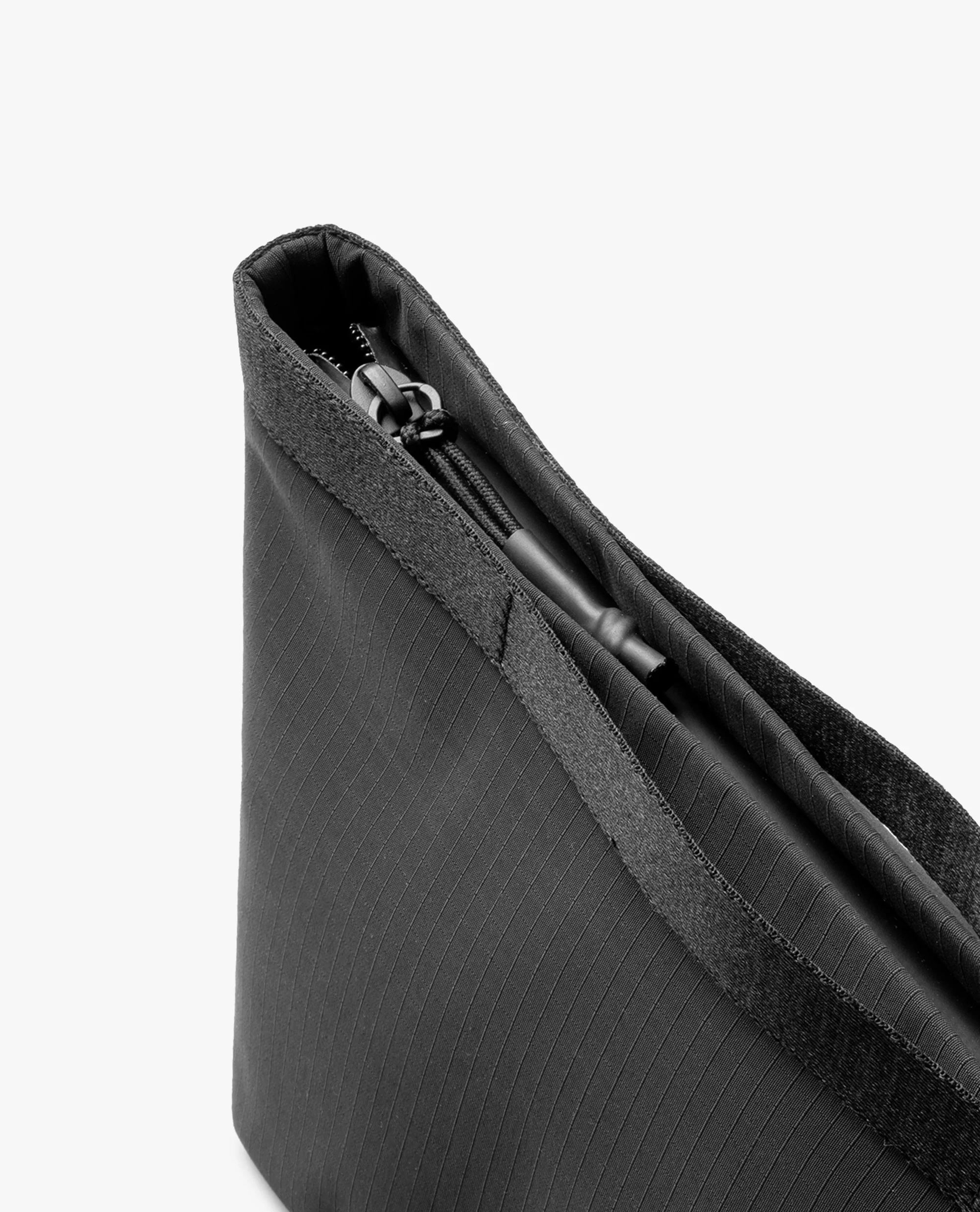 Pivot Carry All Pouch - Image 32