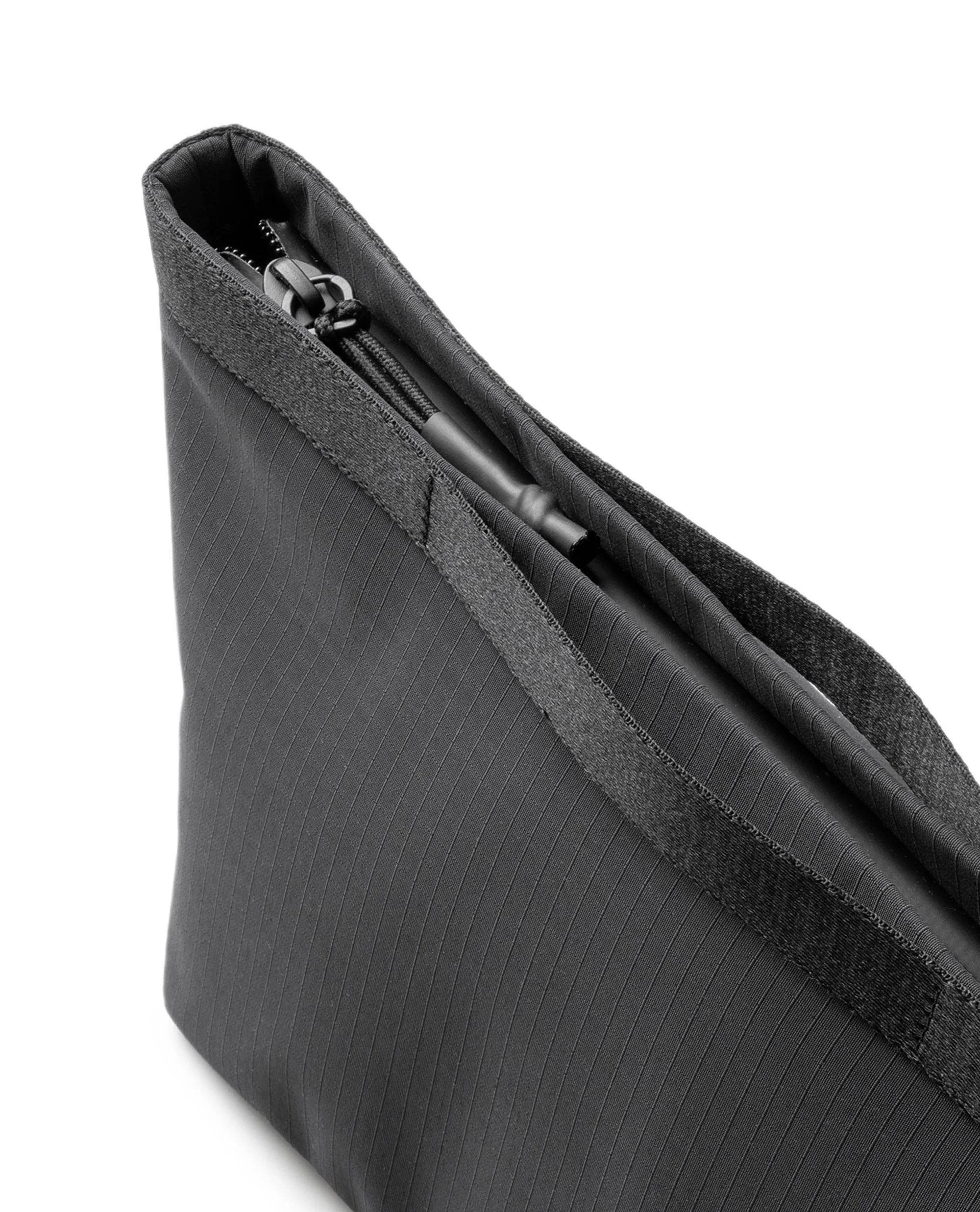 Pivot Carry All Pouch - Image 7