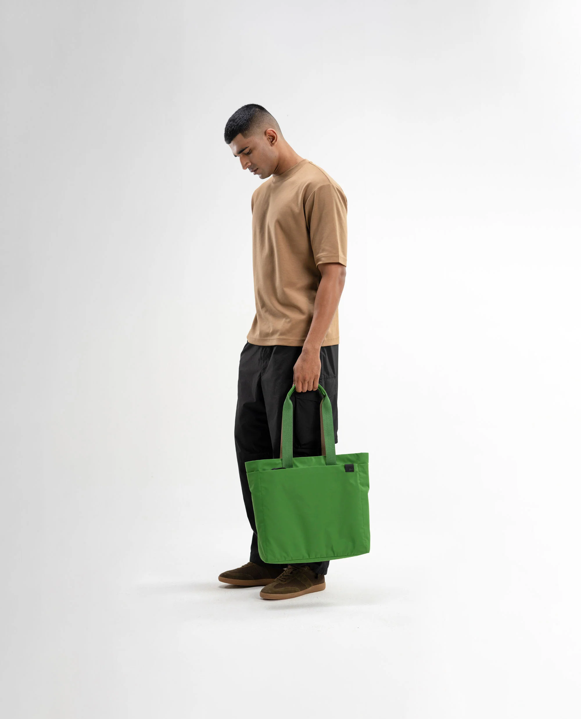 Pivot Classic Tote - Image 32