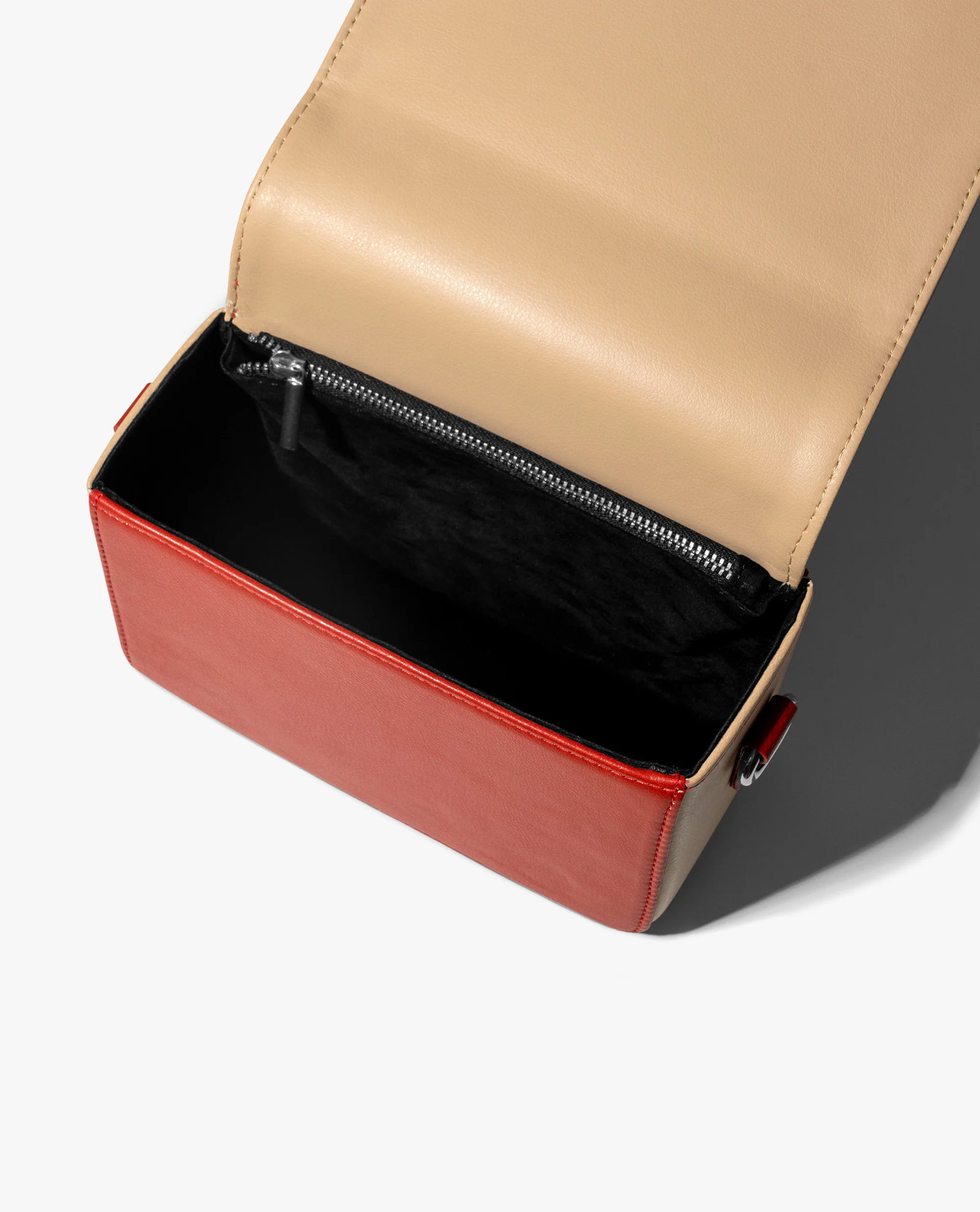 Sol Box Shoulder Bag - Image 6
